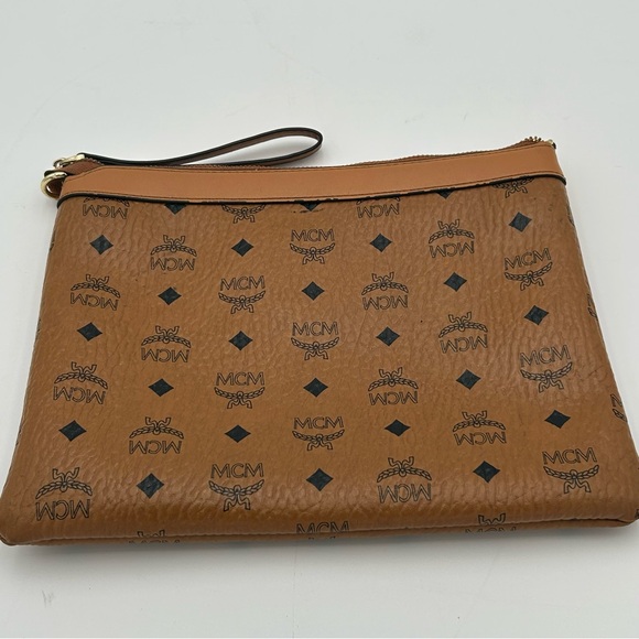 MCM Tan Monogram Wristlet - Picture 2 of 12